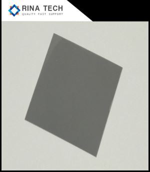 LCD panel s polarizačným filmom